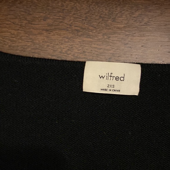 NWOT Aritzia black sweater - Picture 2 of 2